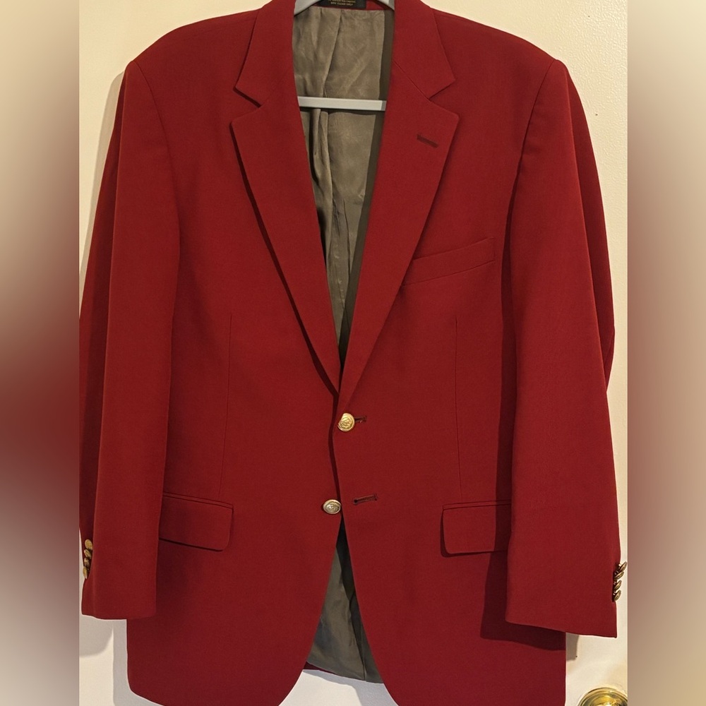 Vintage Men's Classic Red Two-Button Sport Coat Blazer
